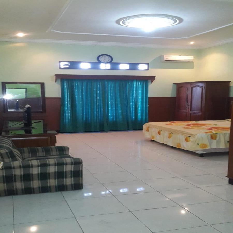 Hotel Mulia Lawean Luaran gambar