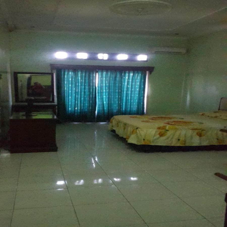 Hotel Mulia Lawean Luaran gambar