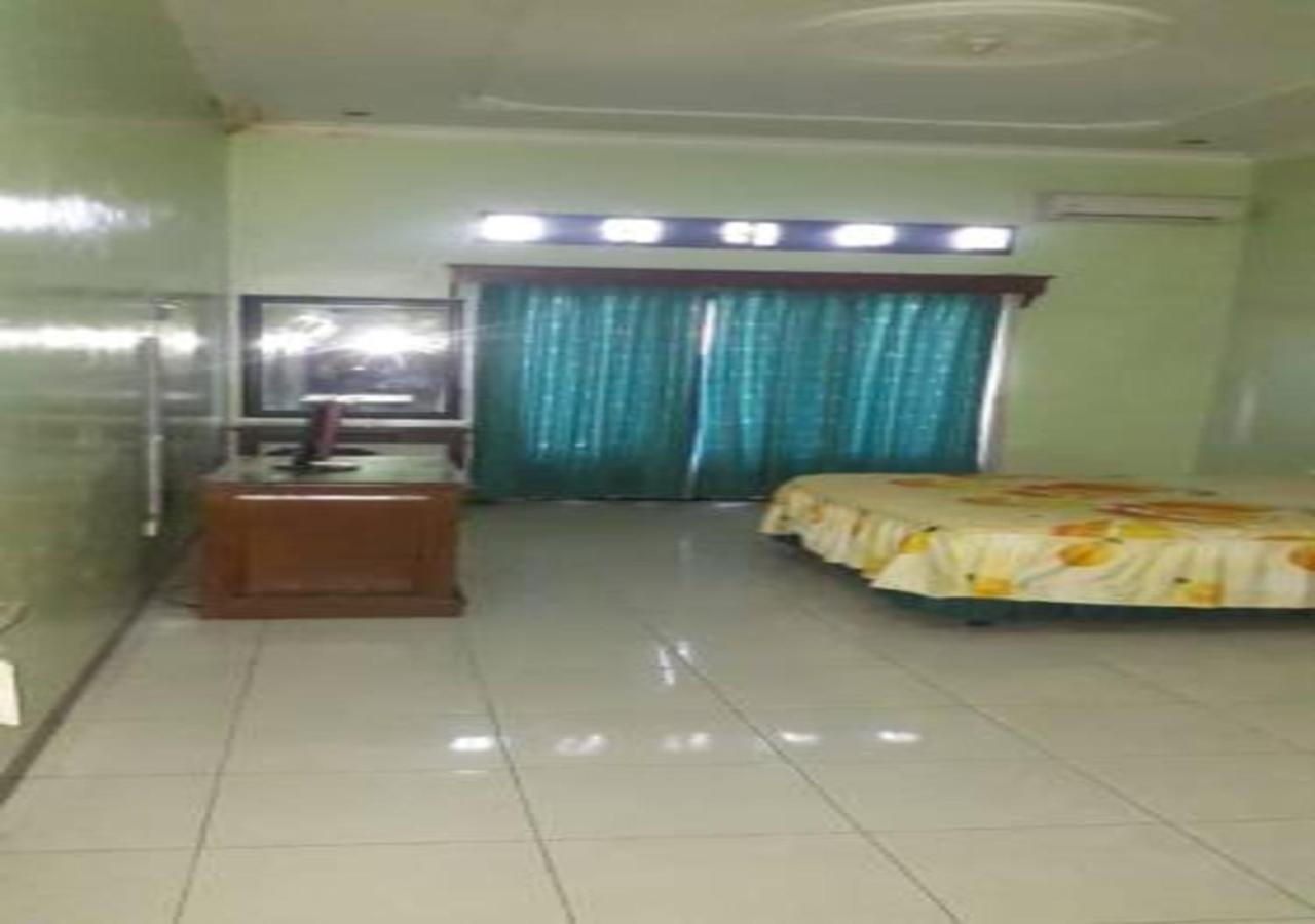 Hotel Mulia Lawean Luaran gambar